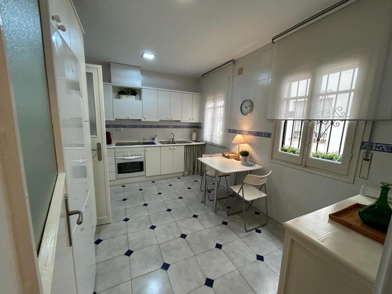 2 Bedroom Apartment By Guadalquivir River Sevilla Exterior foto